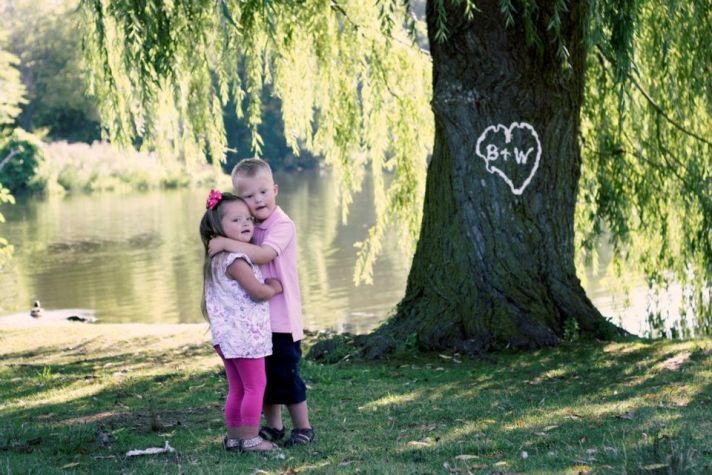 299528_2475081557776_1895599587_n